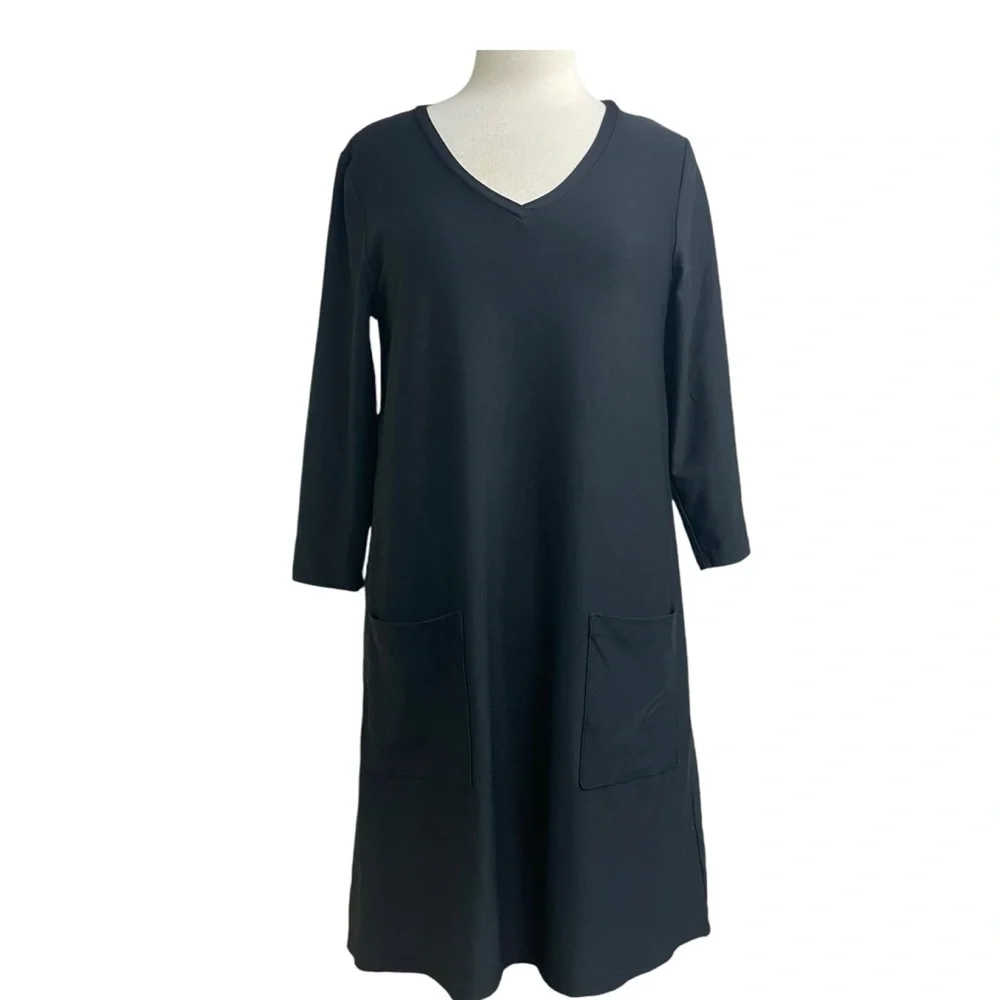 Judy P black A-line V neck dress with 3/4 sleeves medium - Picture 1 of 12
